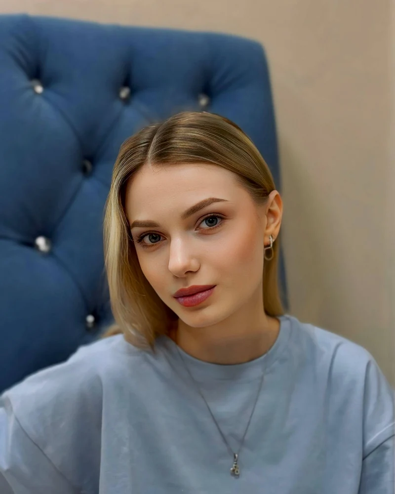 Юлия, Мастер маникюра и педикюра